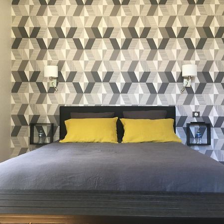 Les Roches Bleues Bed and Breakfast Uzerche Exteriör bild